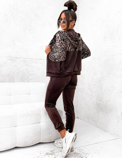Dres welurowy z rozpinaną bluzą w panterkę 8210A - czekoladowy