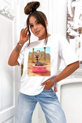 Klasyczny damski t-shirt z modnym nadrukiem  0104