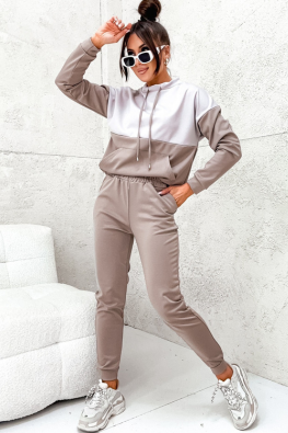 Dres damski z dwukolorową bluzą i ozdobnymi sznurkami - cappuccino