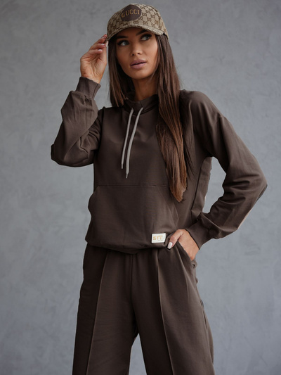 Damski dres bawełniany o klasycznym kroju 82162 - czekoladowy