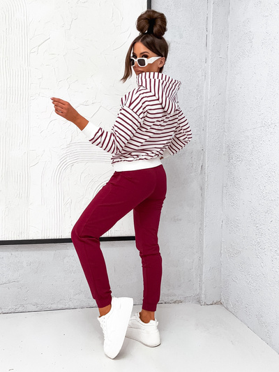 Bawełniany dres damski bluza w paski + jednolite spodnie 82173 - bordo