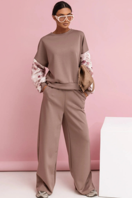 Elegancki komplet dresowy damski z wiskozy w kwiatowy wzór 557