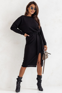 Prążkowana sukienka damska z wiskozy 82137 - czarny