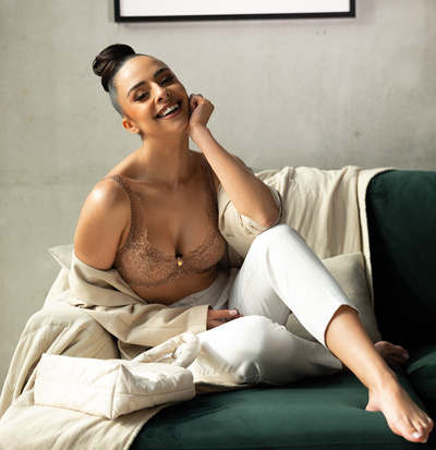 MAT BIUSTONOSZ CARMELA M-053/22 BIG CAPUCCINO